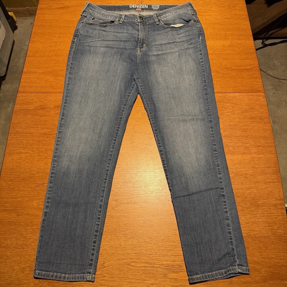 Denizen Levi’s Jeans Women’s Size 16 34x28 Modern Straight Crop Blue Mid Rise